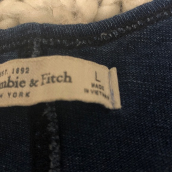 Abercrombie and Fitch Tank 💓 - Picture 3 of 3